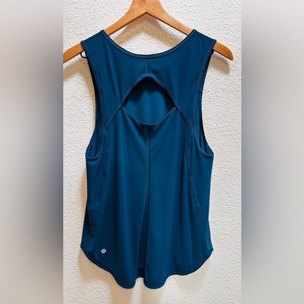Lululemon Blue Lightweight Tank-Woman’s